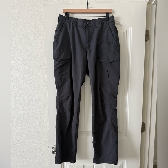 Men’s 5.11 Fast-Tac Charcoal Gray Tactical Cargo Pants - Picture 2 of 6